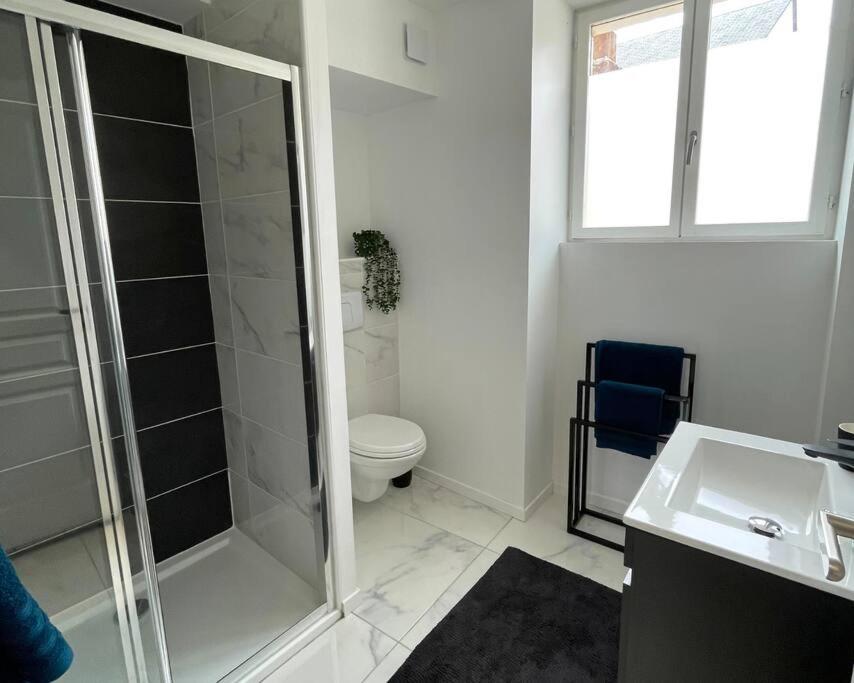 Yokohama, Duplex Avec Jardin Lägenhet Bourges Exteriör bild